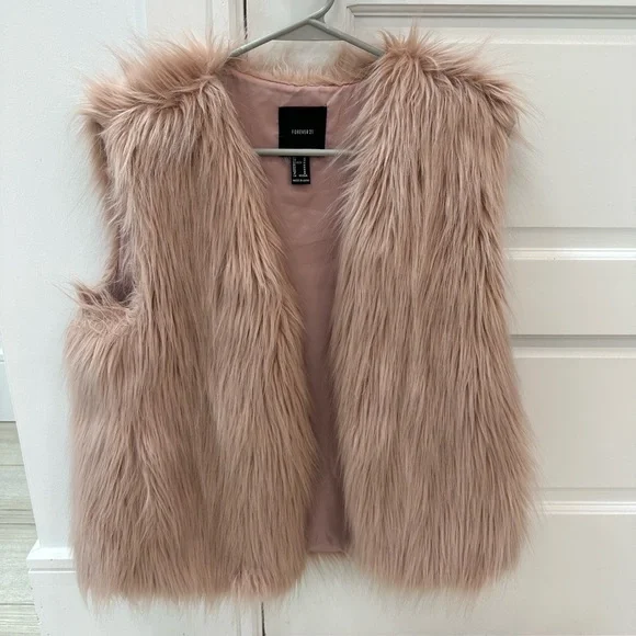 Forever 21 Jackets Coats Pink Faux Fur Vest Poshmark